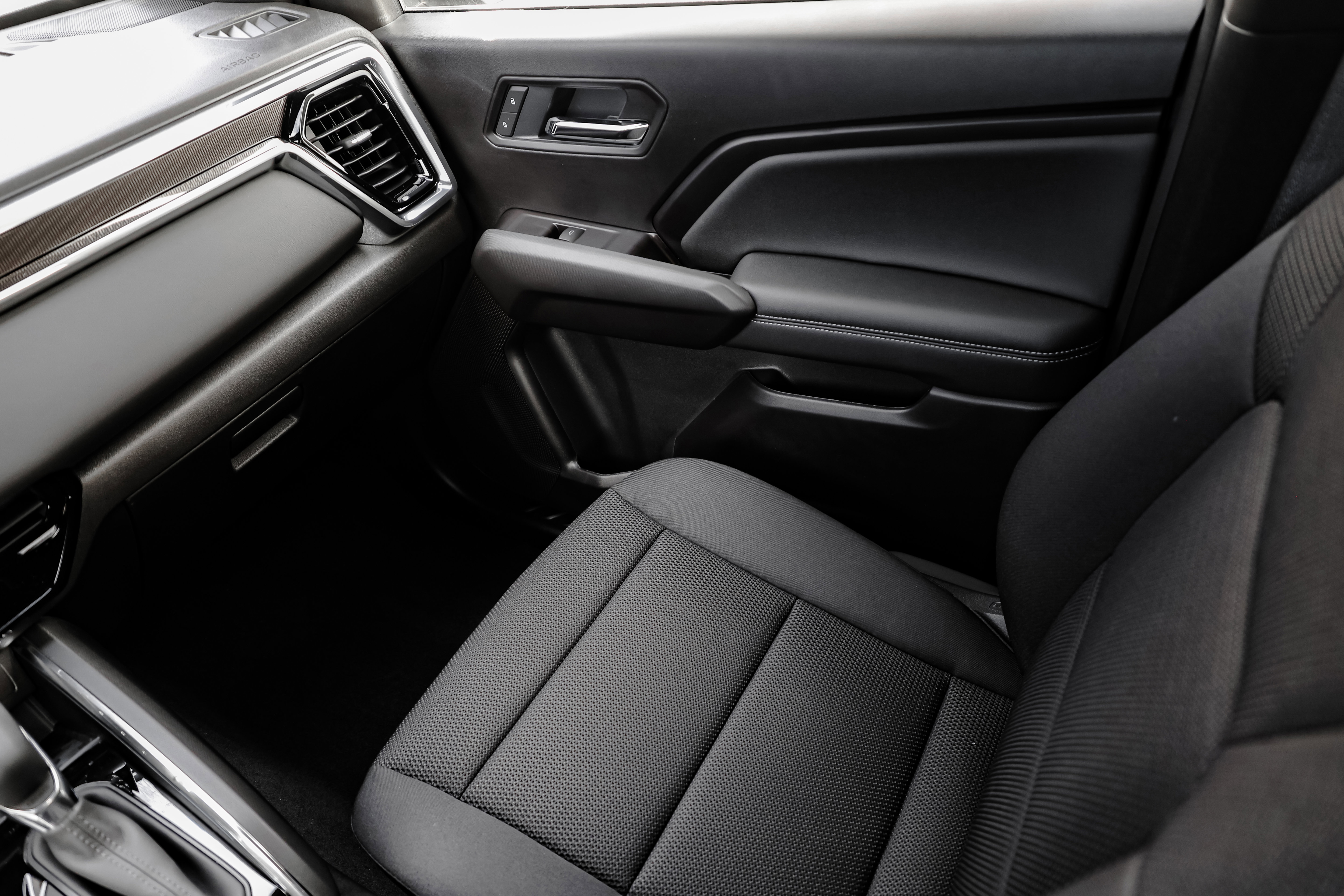 New 2026 GMC Canyon Elevation w/ Convenience Package image 33