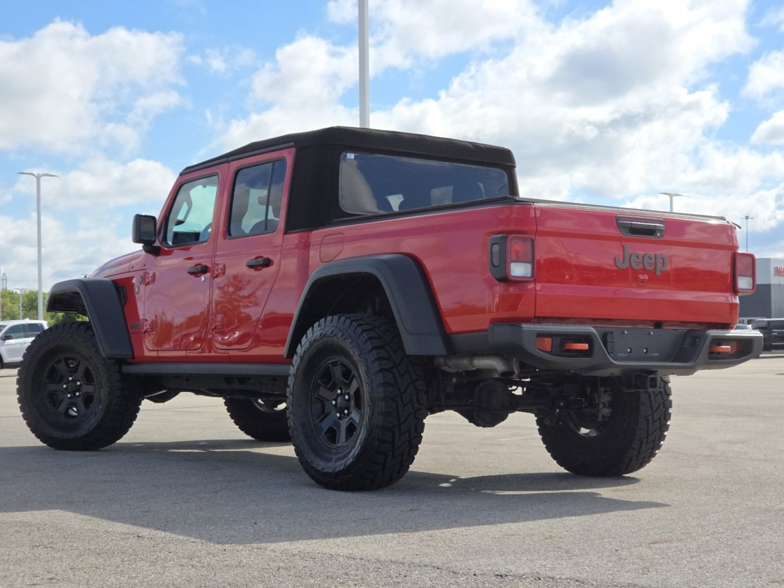 Used 2023 Jeep Gladiator Mojave w/ Cold Weather Group AWD/4WD image 18