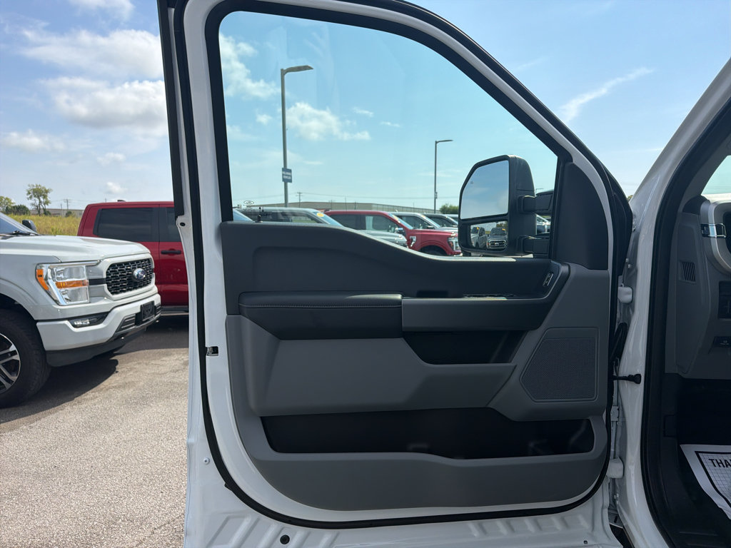 New 2027 Ford F250 XLT AWD/4WD image 9