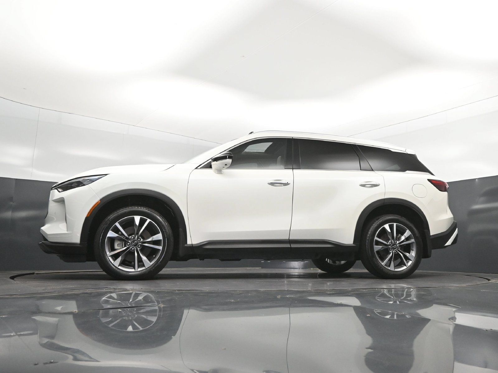 Used 2024 INFINITI QX60 Luxe FWD image 40