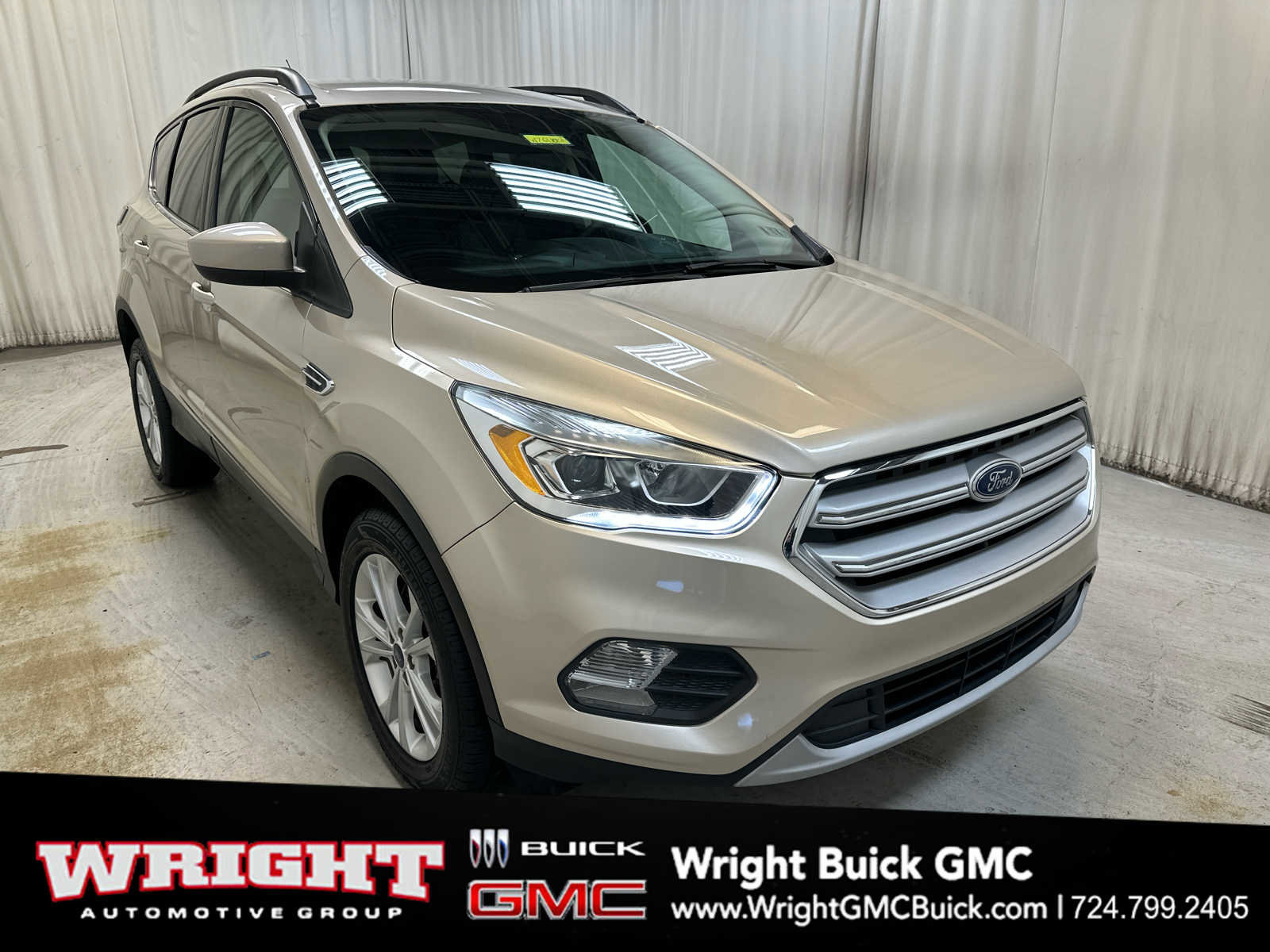Used 2017 Ford Escape SE w/ Equipment Group 201A AWD/4WD image 1
