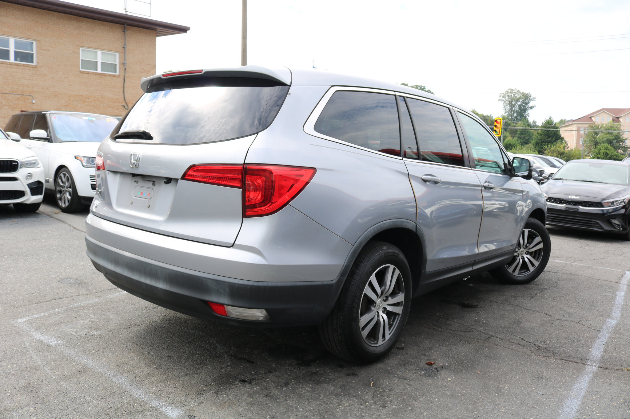 Used 2018 Honda Pilot EX-L image 3