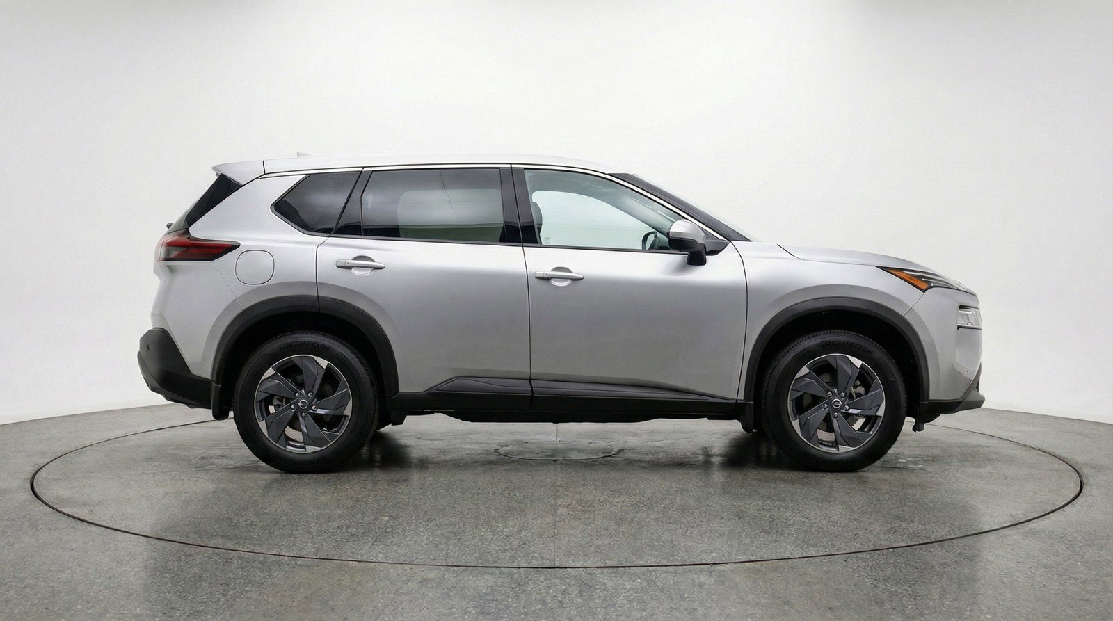 Used 2025 Nissan Rogue SV AWD/4WD image 11