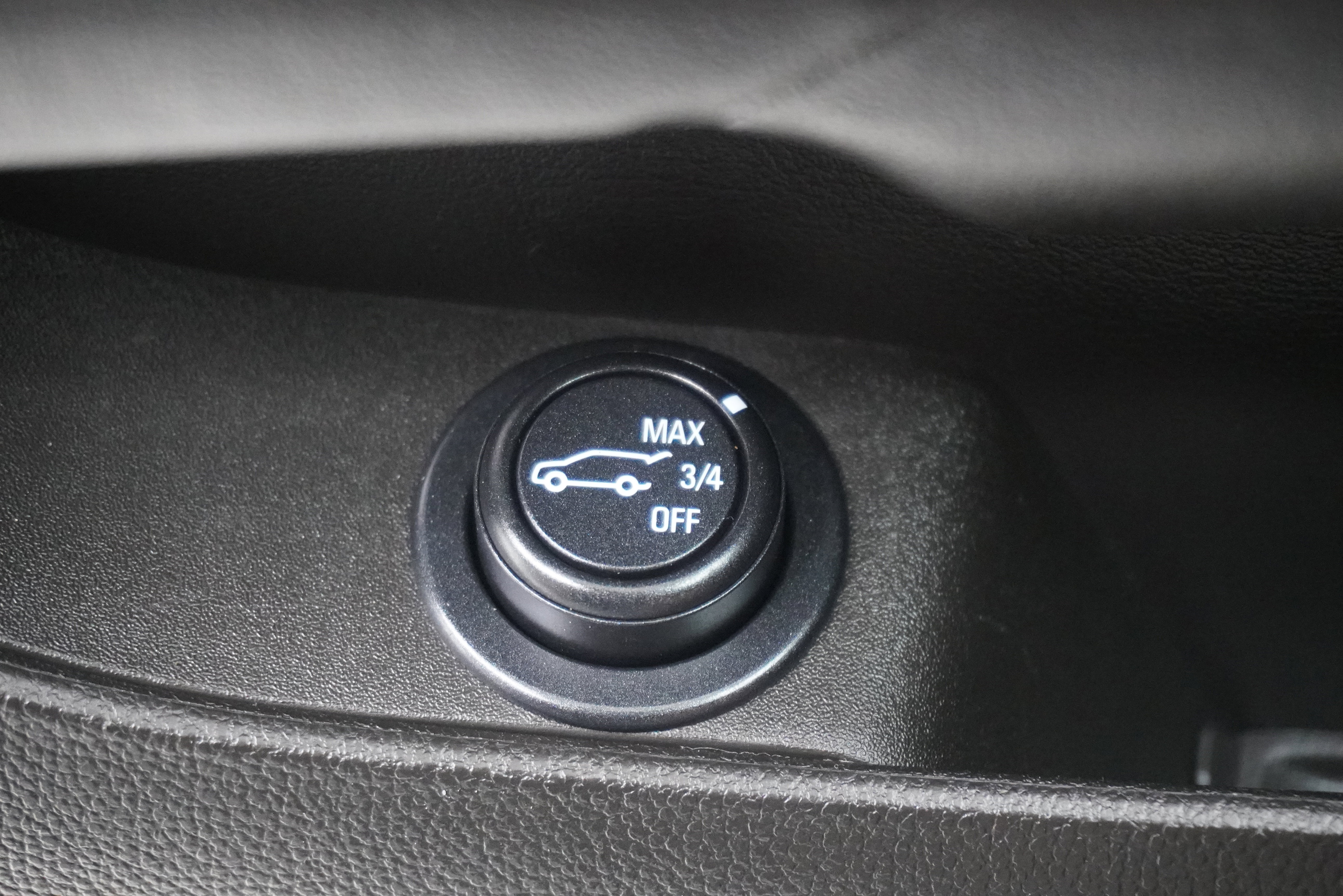 Used 2013 Cadillac SRX Luxury w/ Driver Awareness Package image 24