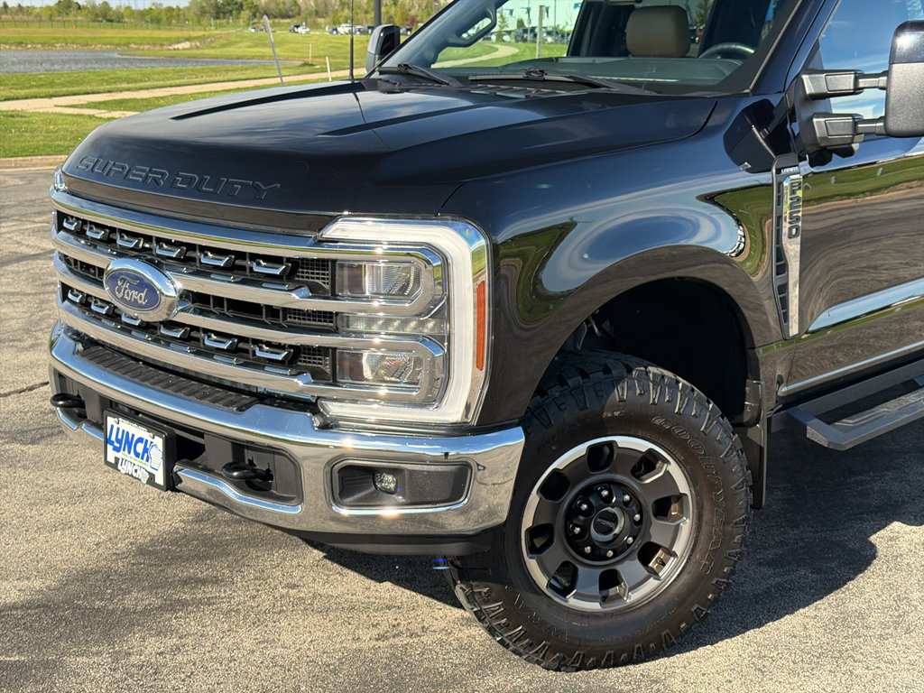Used 2023 Ford F250 Lariat w/ Tremor Off-Road Package AWD/4WD image 8