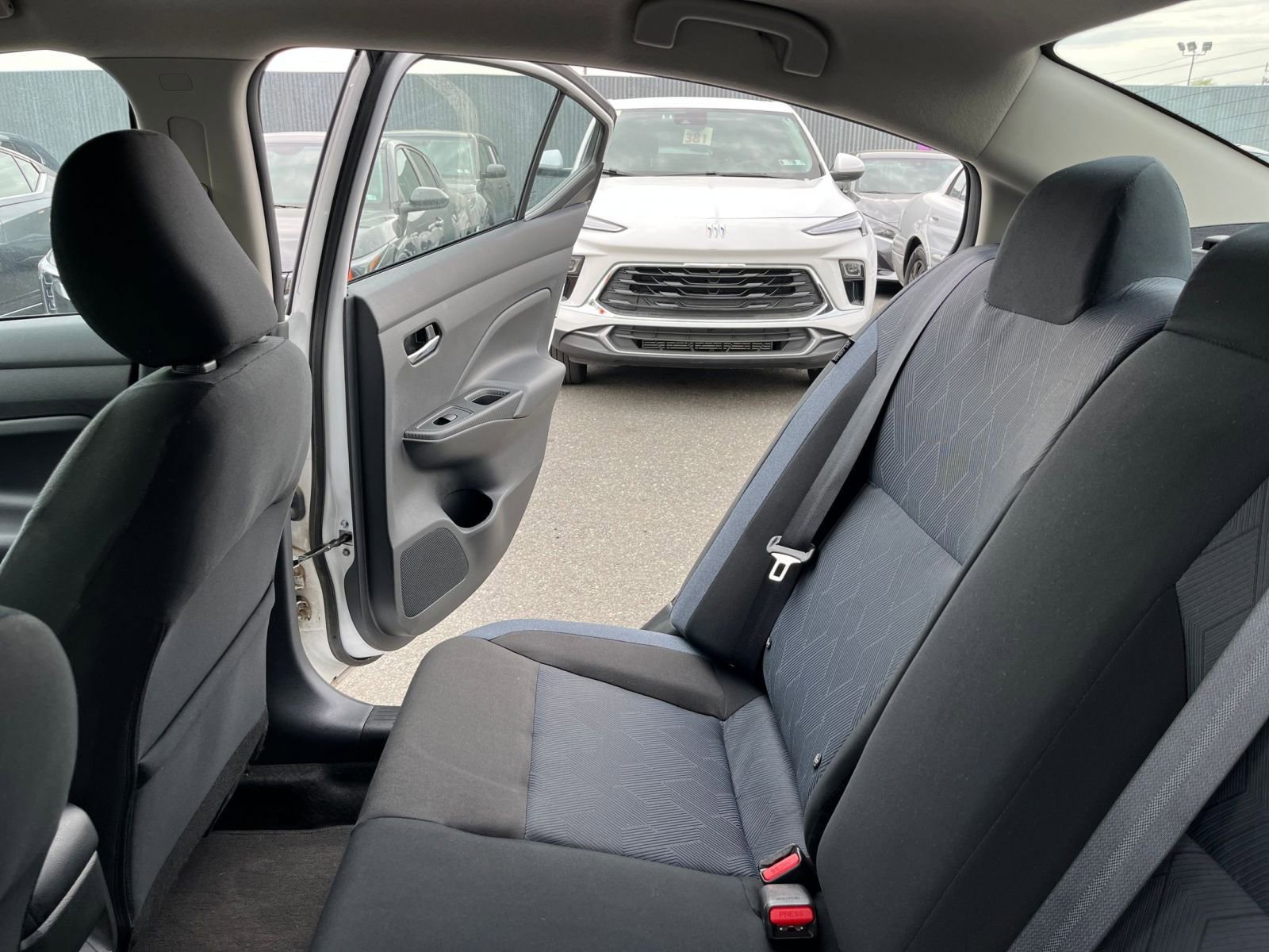 Used 2025 Nissan Versa SV FWD image 38
