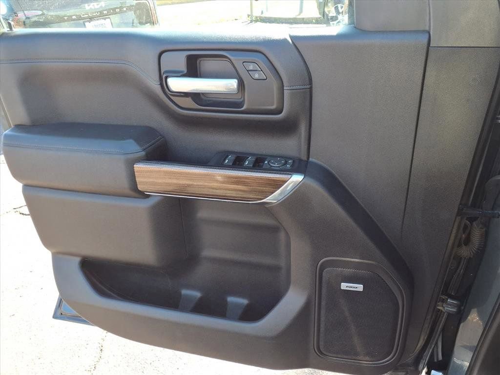 Used 2020 Chevrolet Silverado 1500 RST image 18