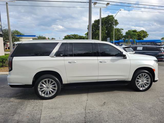 Certified 2023 Cadillac Escalade ESV Premium Luxury image 24