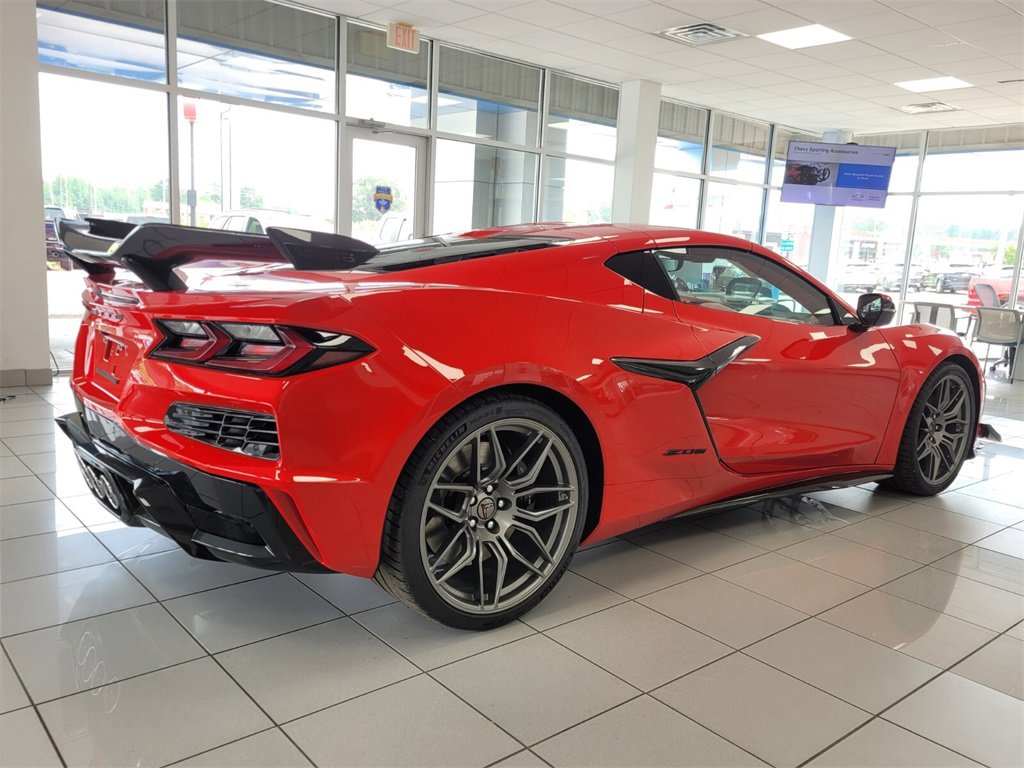 New 2025 Chevrolet Corvette Z06 image 3