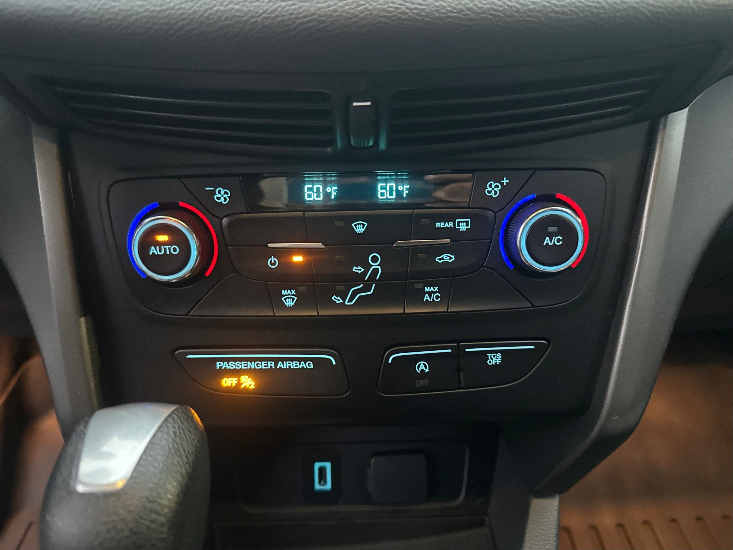 Used 2017 Ford Escape SE AWD/4WD image 31