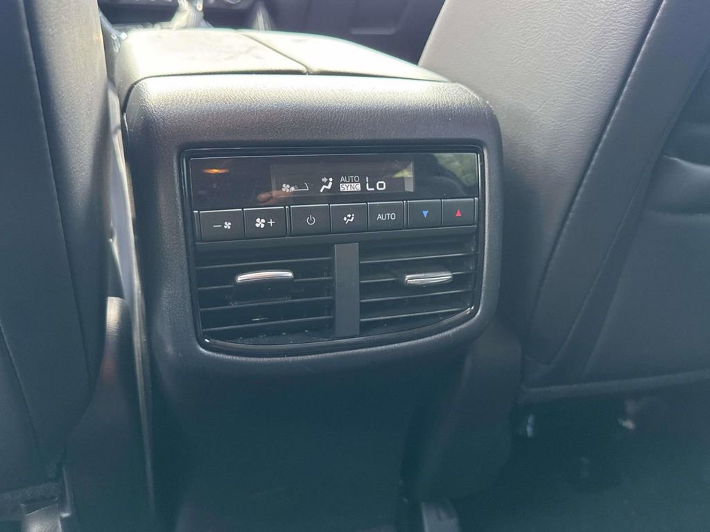 Used 2023 MAZDA CX-9 Touring Plus AWD/4WD image 19