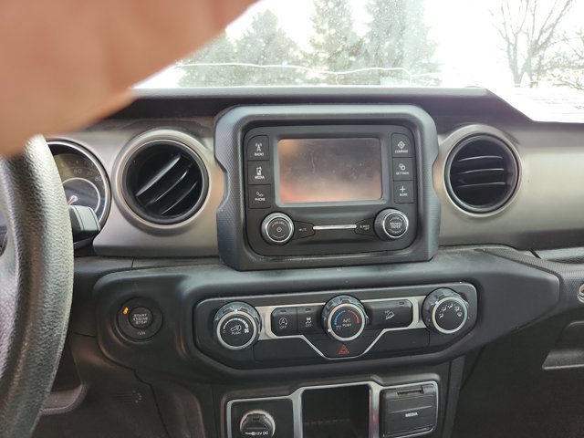 Used 2019 Jeep Wrangler Sport image 5