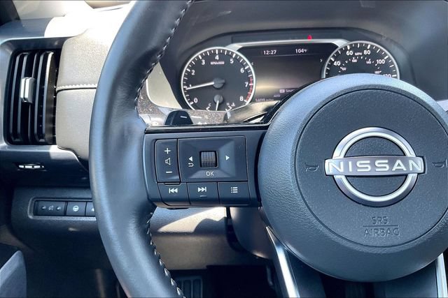 Used 2025 Nissan Pathfinder SL w/ Lighting Package (N92) AWD/4WD image 18