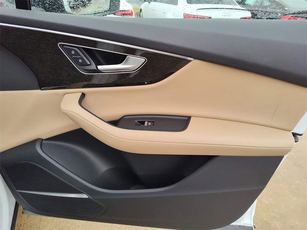 Used 2023 Audi Q7 3.0T Prestige image 36