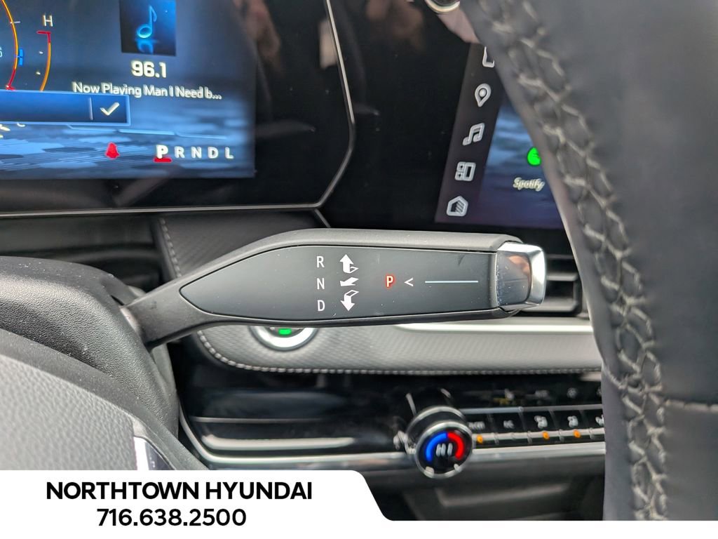 Used 2025 Chevrolet Equinox LT w/ Convenience Package II image 29