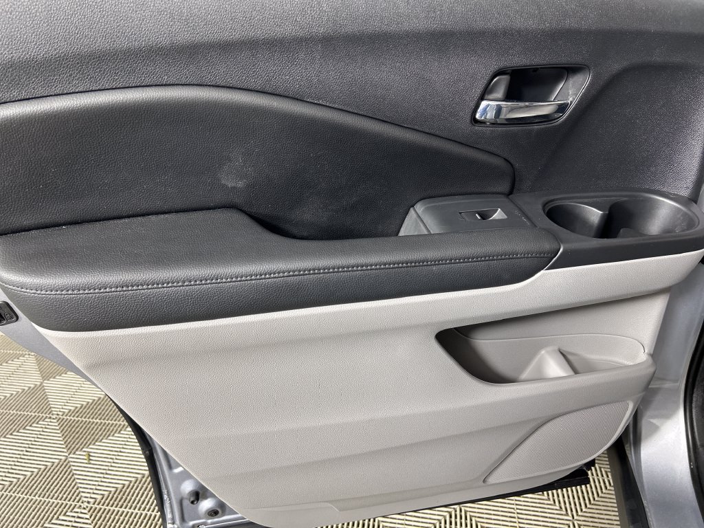 Used 2020 Honda Pilot Touring image 15