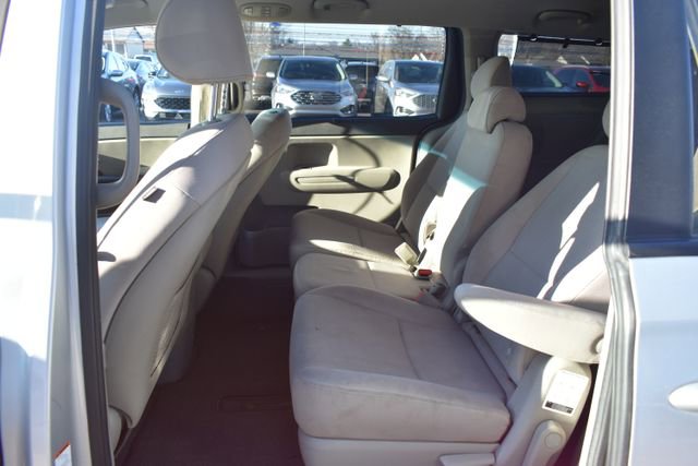 Used 2016 Kia Sedona LX w/ Option Group 020 image 32