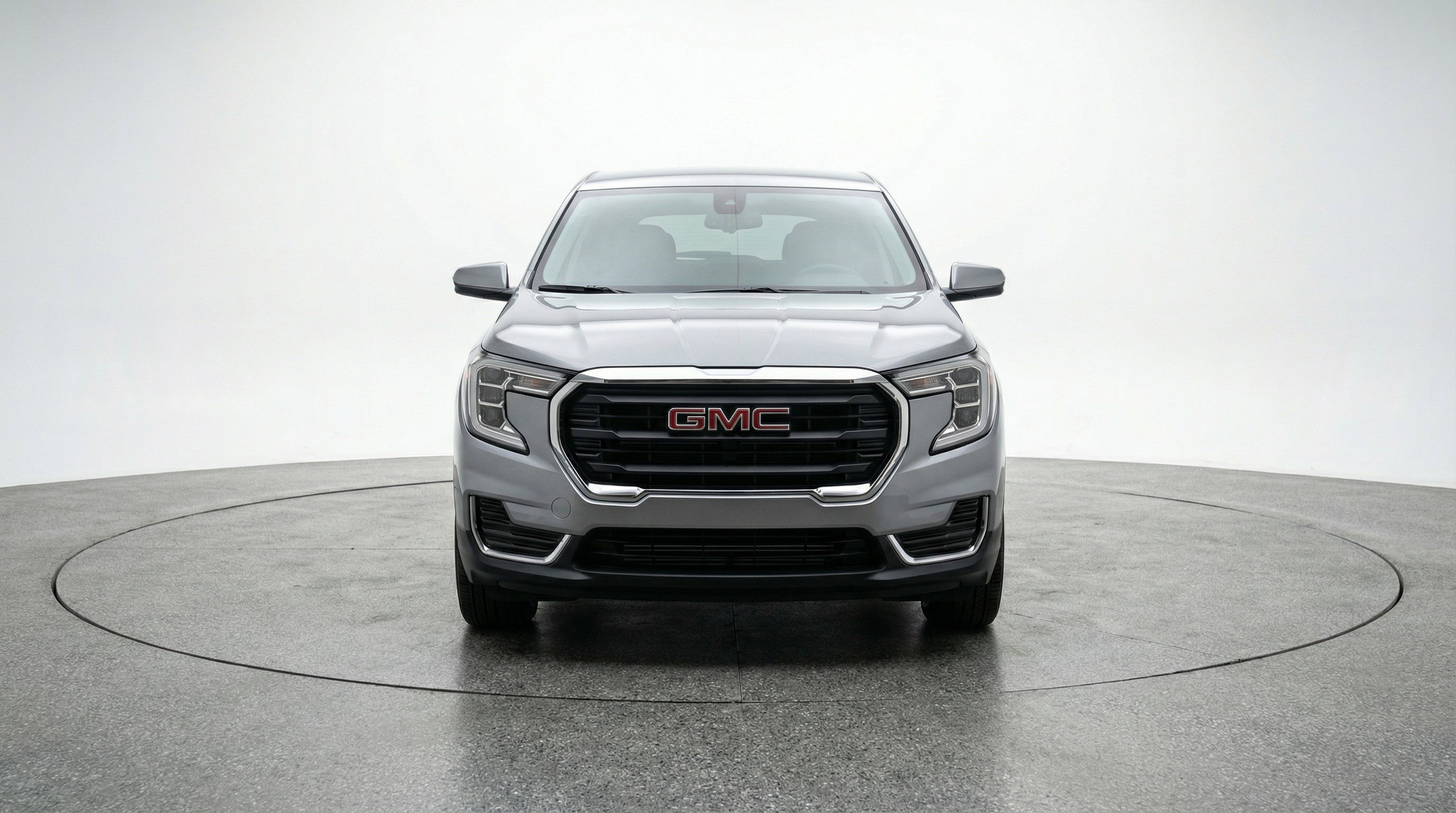 Used 2024 GMC Terrain SLE image 2