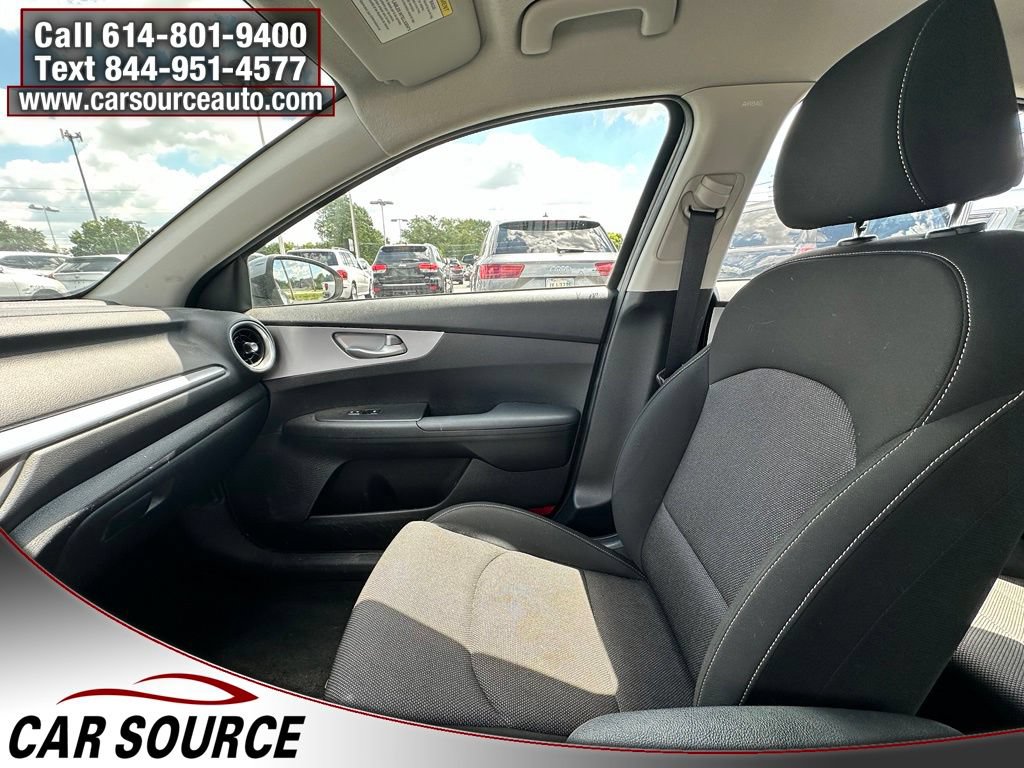 Used 2022 Kia Forte LXS FWD image 12