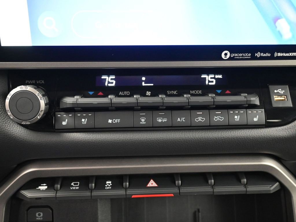 Used 2024 Toyota Tundra Limited image 22