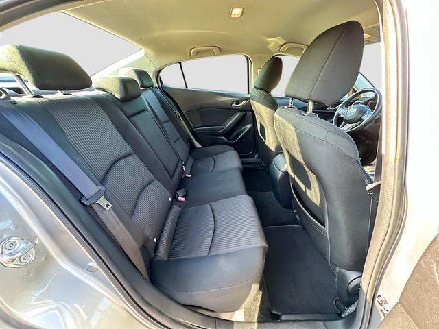 Used 2015 MAZDA MAZDA3 i Touring image 24