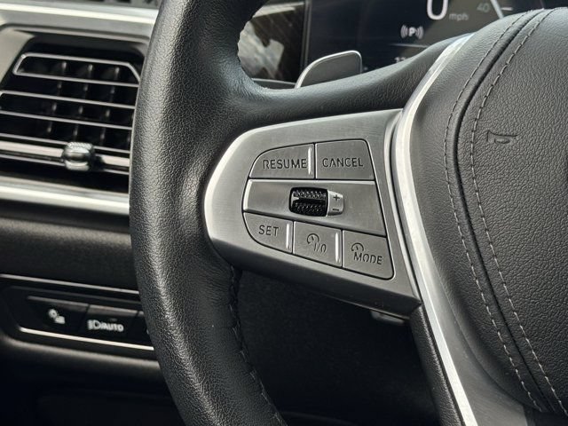 Used 2025 BMW X7 xDrive40i w/ Premium Package AWD/4WD image 14