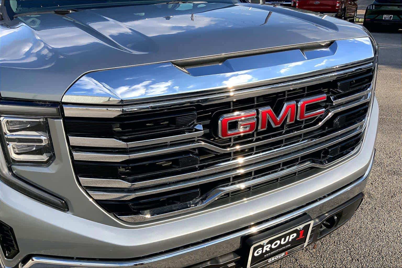 Used 2026 GMC Sierra 1500 SLT AWD/4WD image 30
