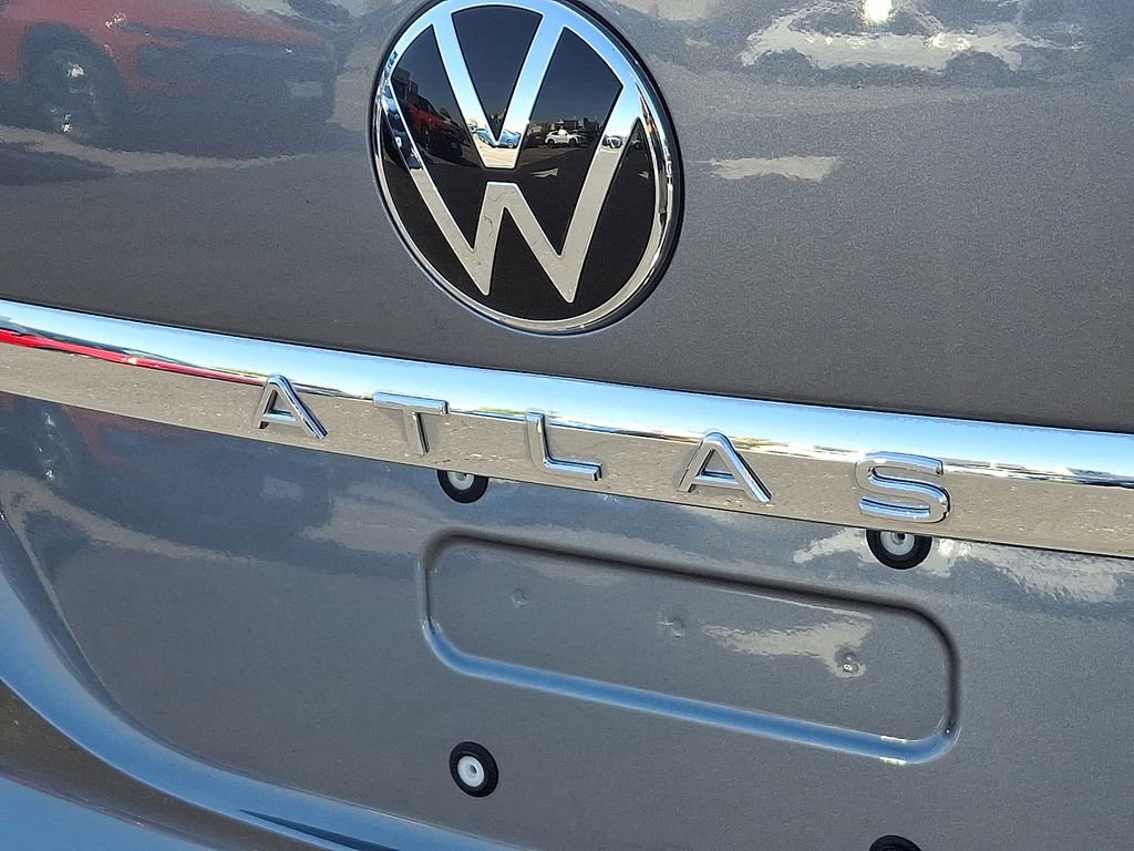 Used 2023 Volkswagen Atlas Cross Sport SE image 30