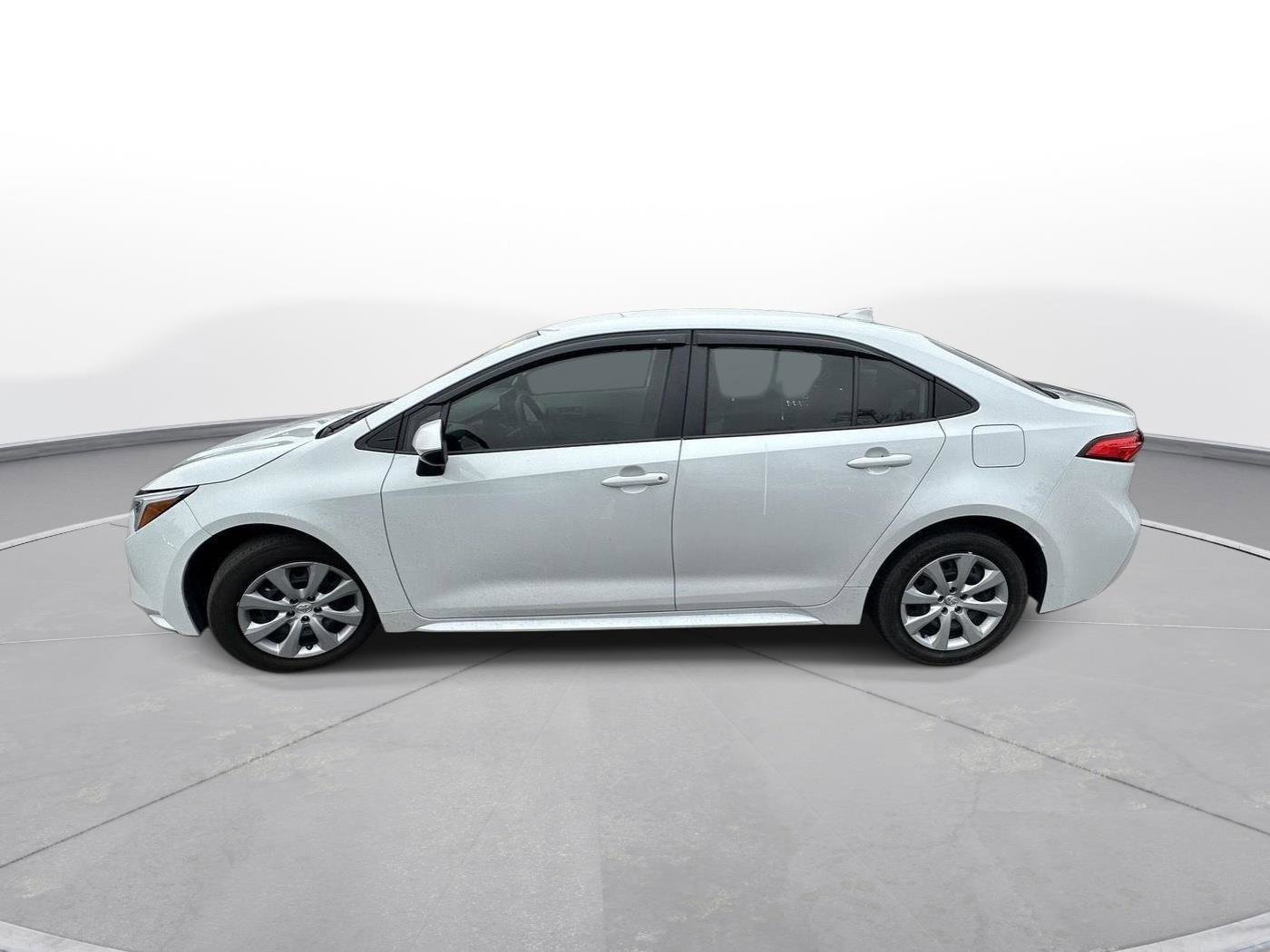 Certified 2024 Toyota Corolla LE image 43