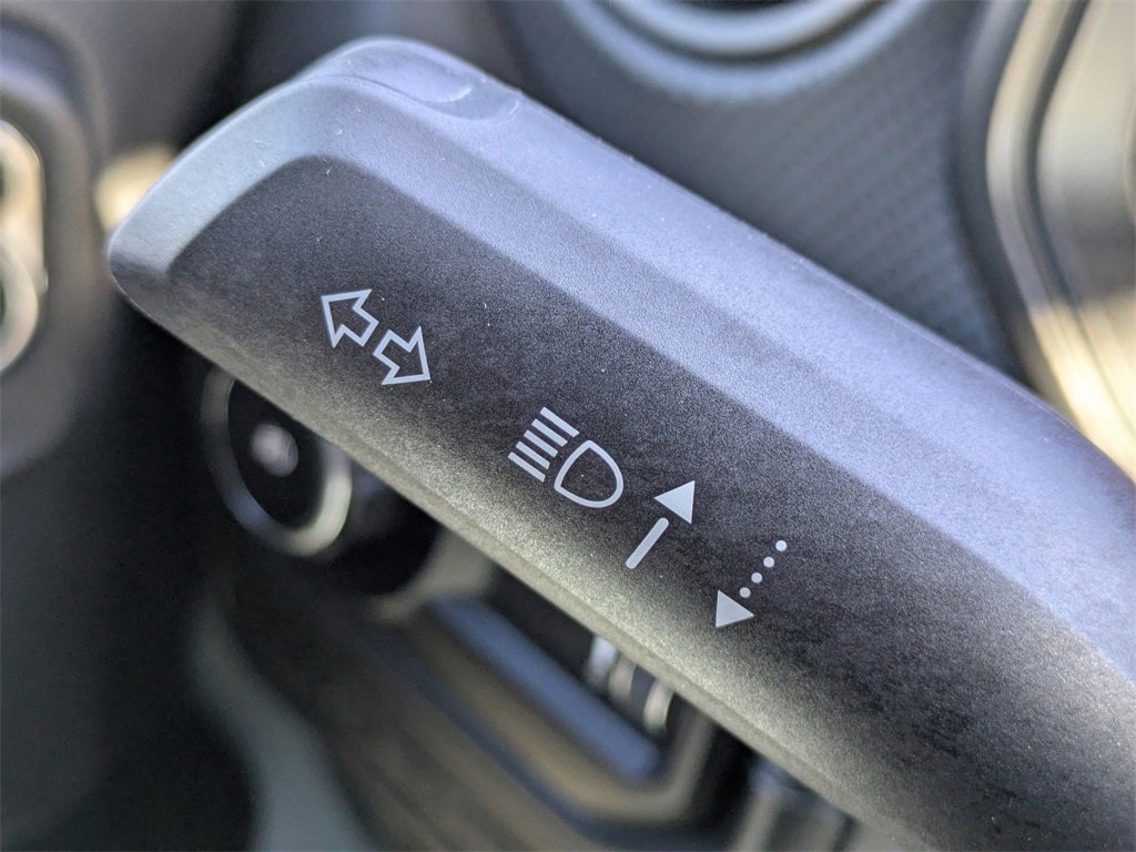 Used 2024 Jeep Wrangler Unlimited Rubicon image 30