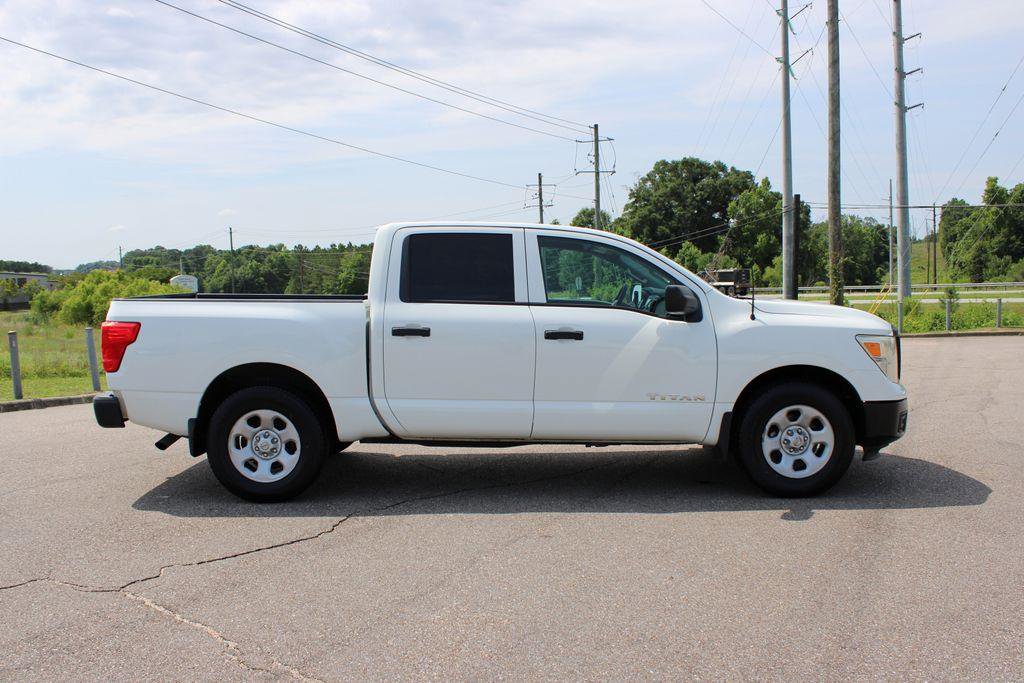 Used 2017 Nissan Titan S RWD image 14