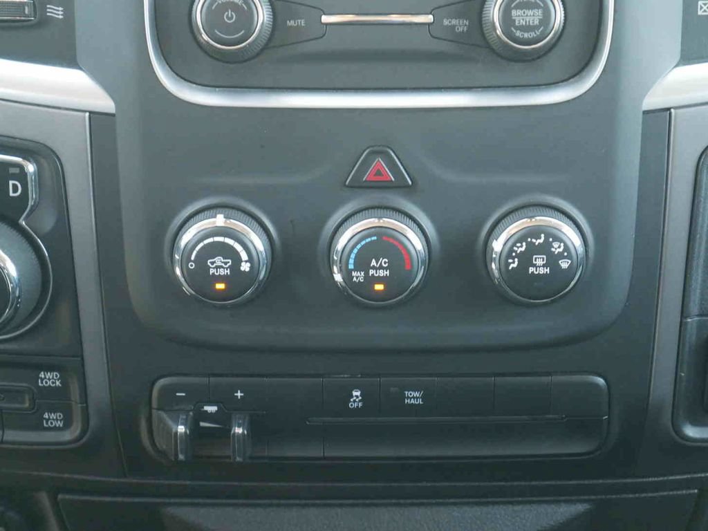 Used 2023 RAM 1500 Classic SLT AWD/4WD image 7
