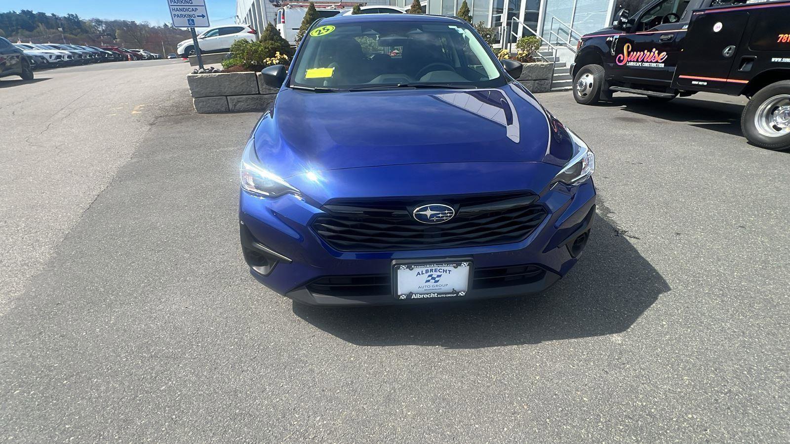 Certified 2025 Subaru Impreza 2.0i image 2