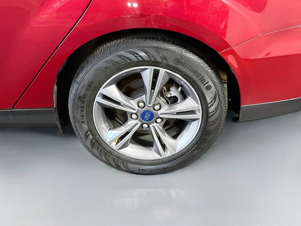 Used 2017 Ford Focus SE FWD image 35