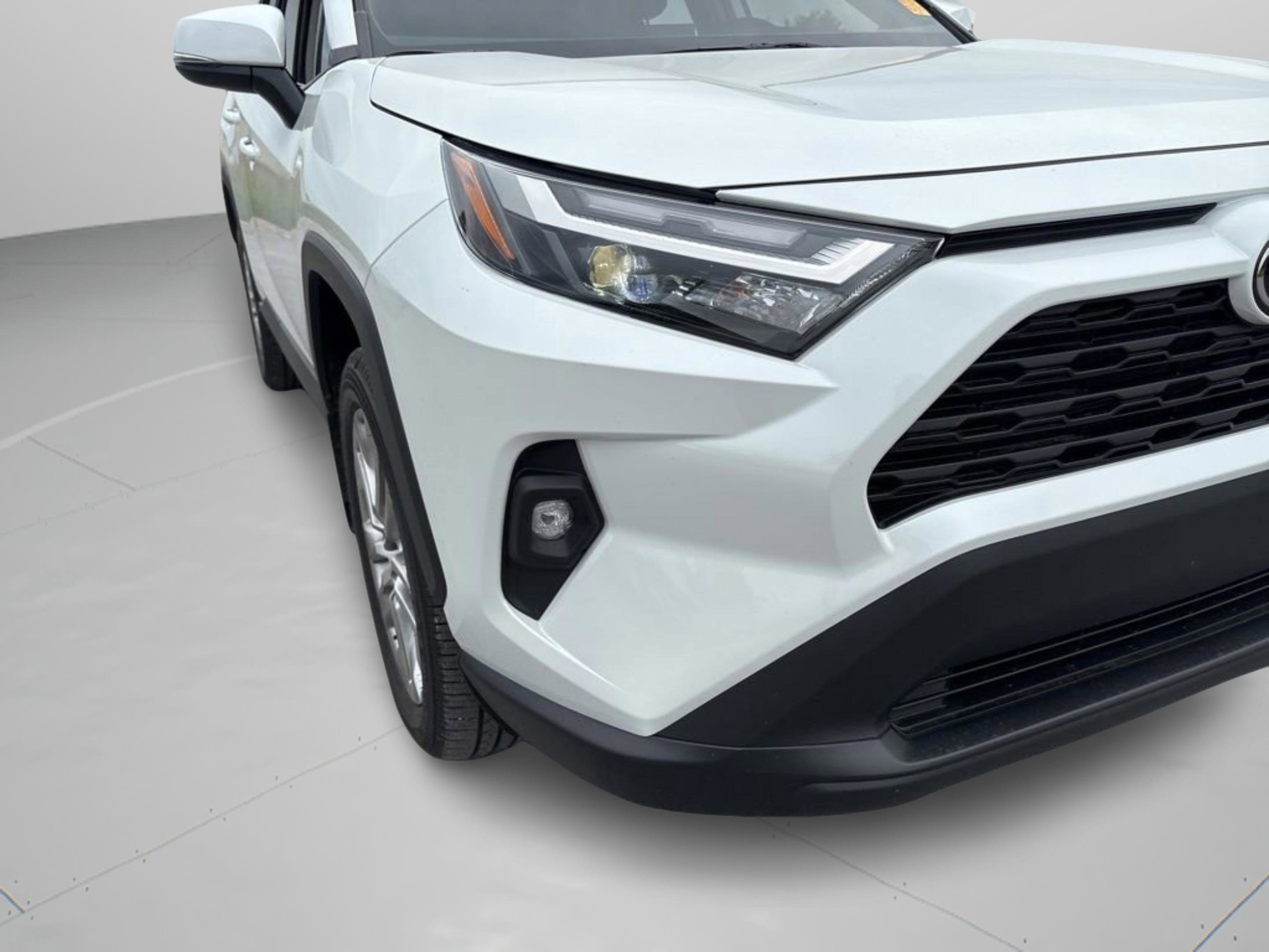 Used 2025 Toyota RAV4 XLE Premium FWD image 46