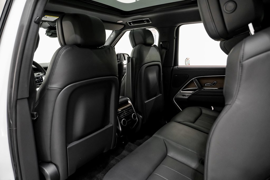 Used 2024 Land Rover Range Rover SE image 35