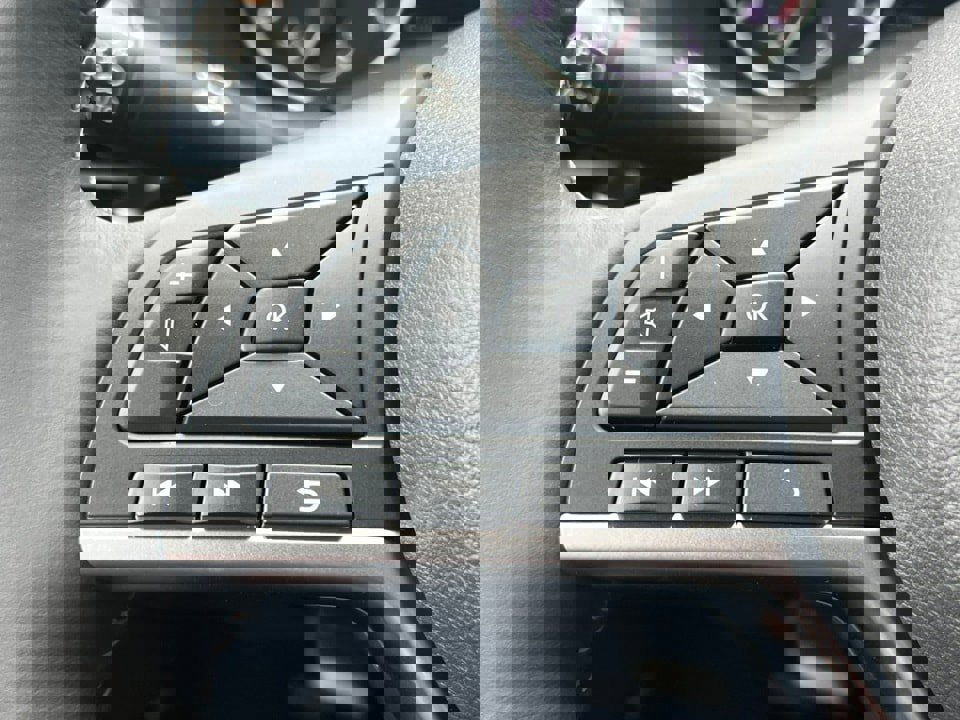 New 2025 Nissan Sentra SV w/ SV Premium Package image 18