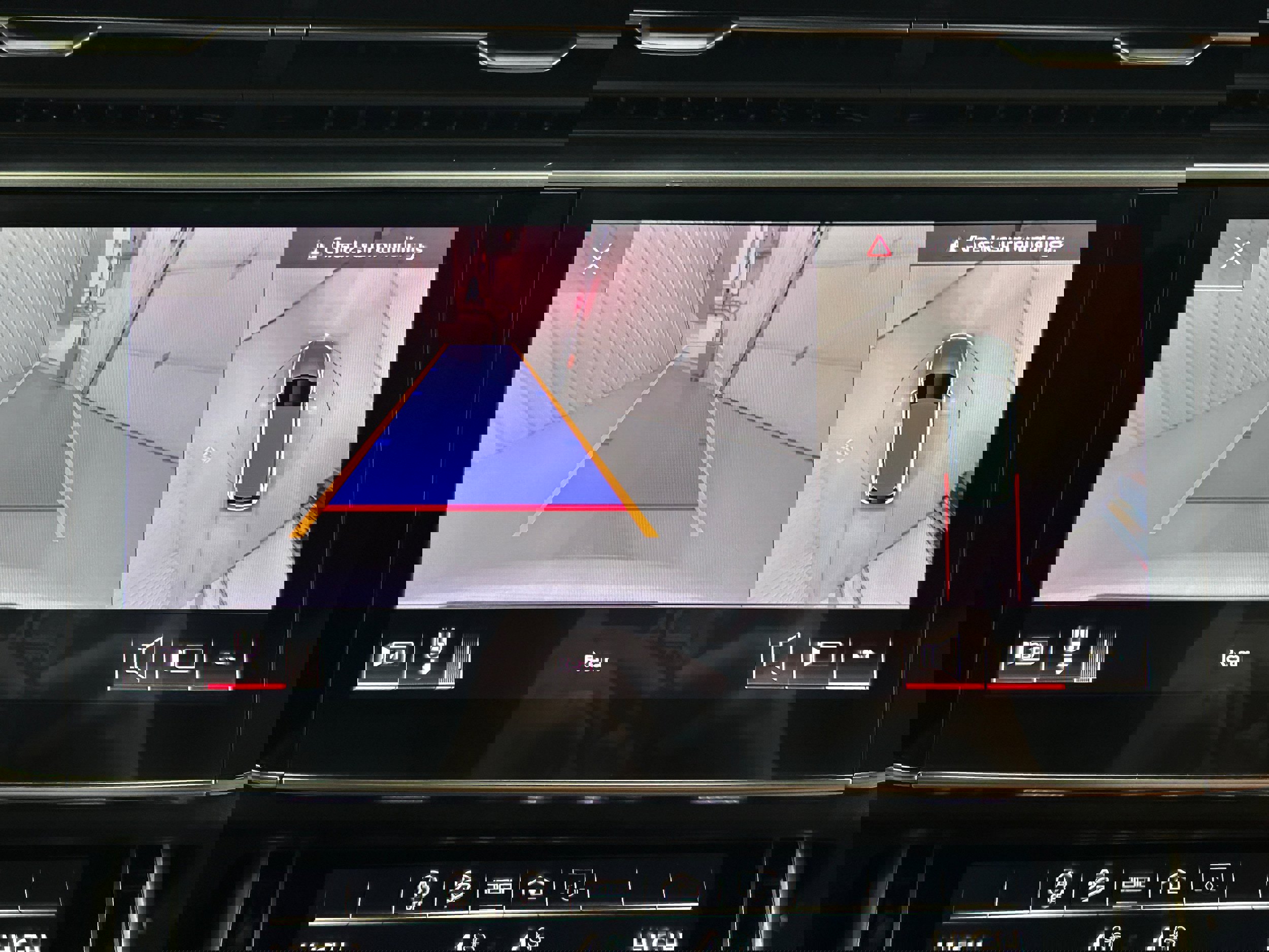 Used 2021 Audi Q7 image 9