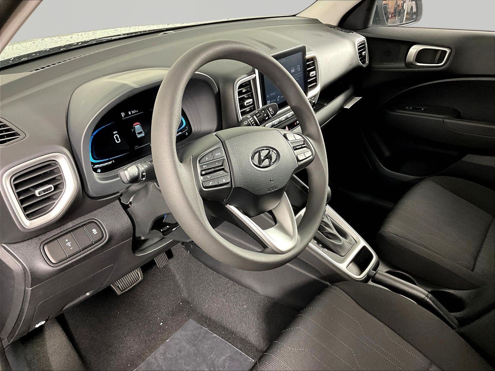 New 2026 Hyundai Venue SE FWD image 15