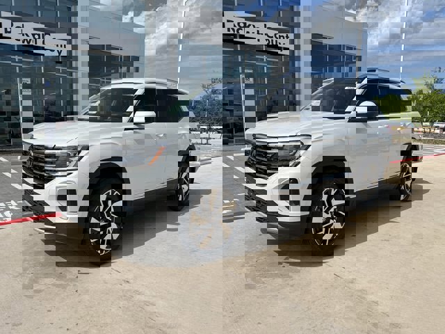 New 2026 Volkswagen Atlas SEL image 1