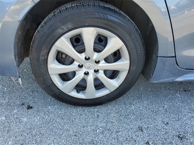 Used 2024 Toyota Corolla LE image 7