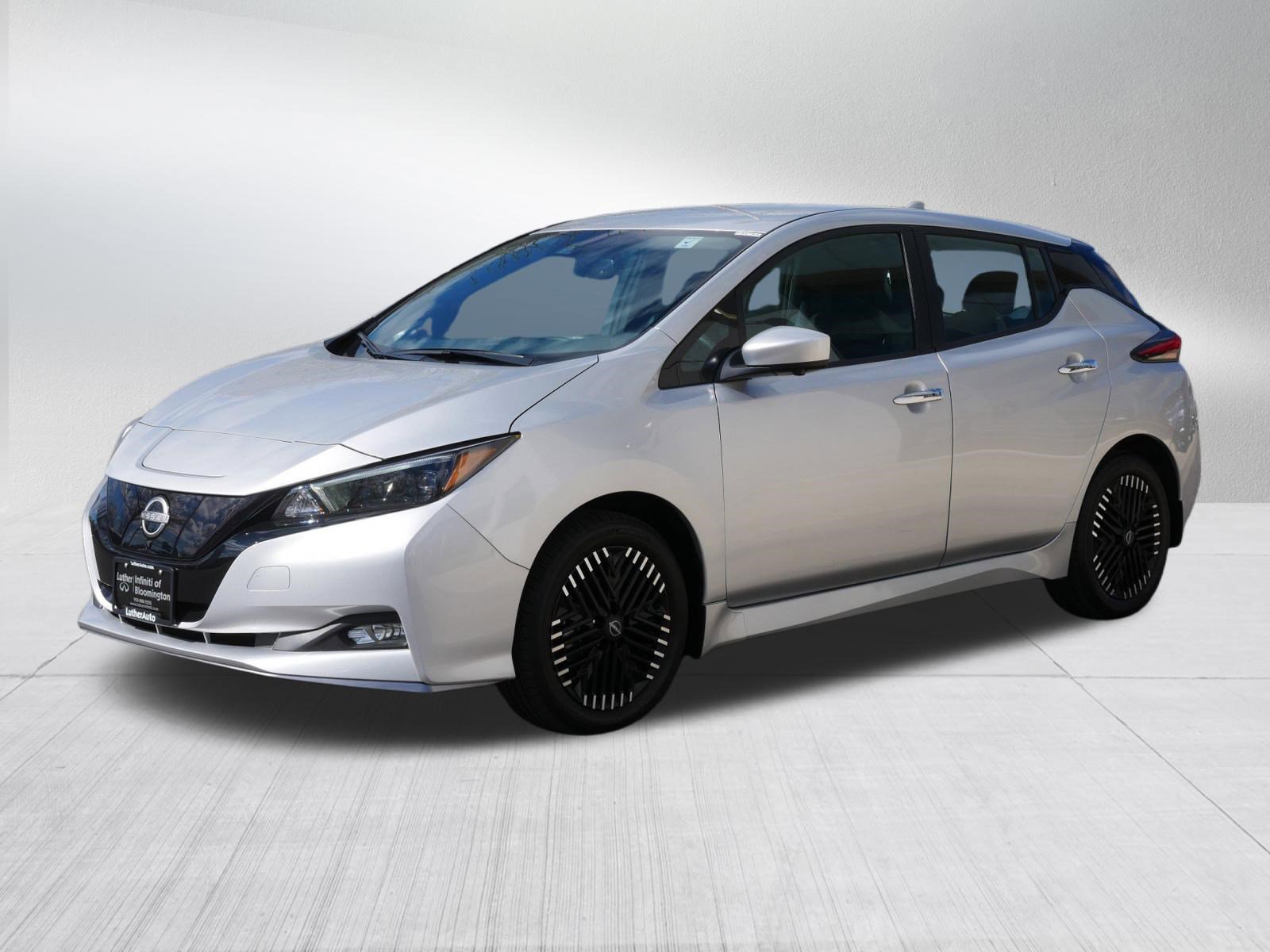 Used 2025 Nissan Leaf SV Plus FWD image 3