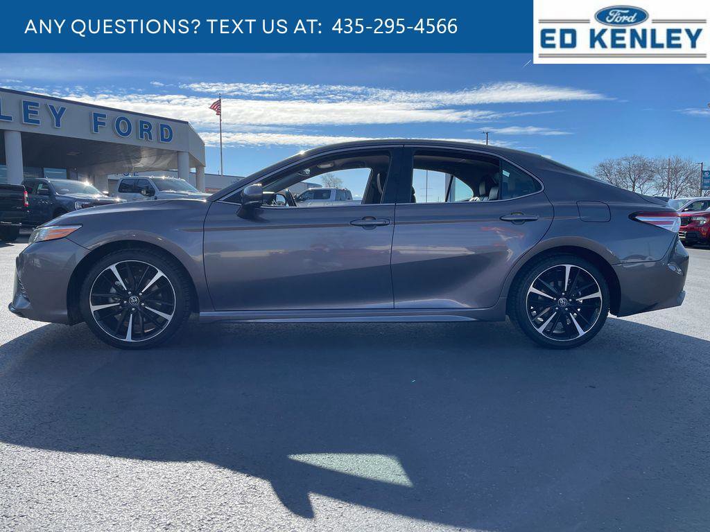 Used 2020 Toyota Camry XSE FWD image 2