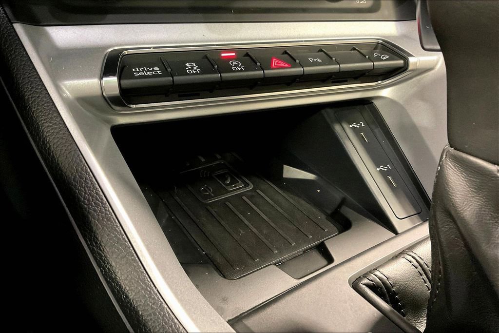 Used 2022 Audi Q3 2.0T Premium Plus image 16