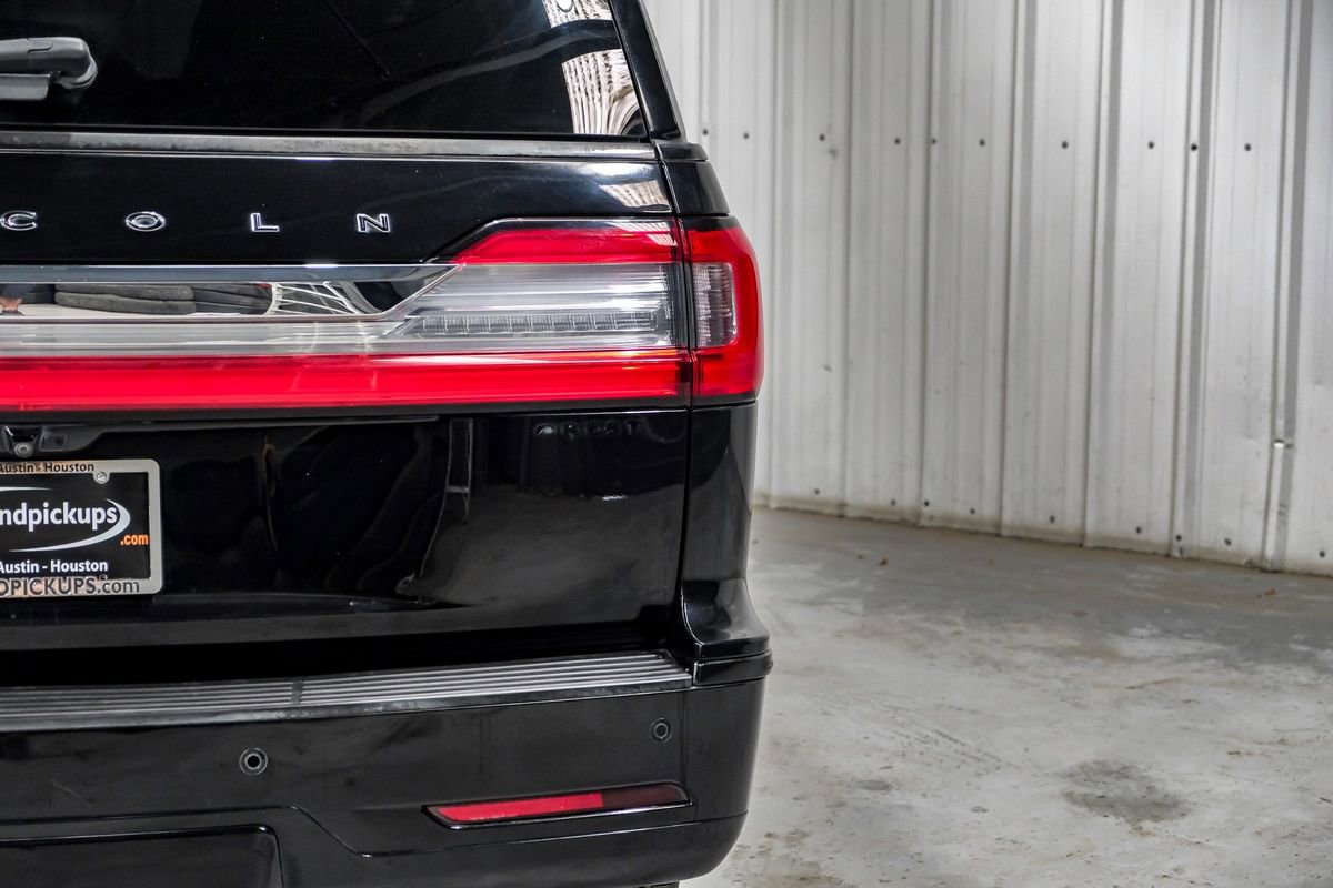 Used 2020 Lincoln Navigator Black Label w/ Cargo Convenience Package AWD/4WD image 55