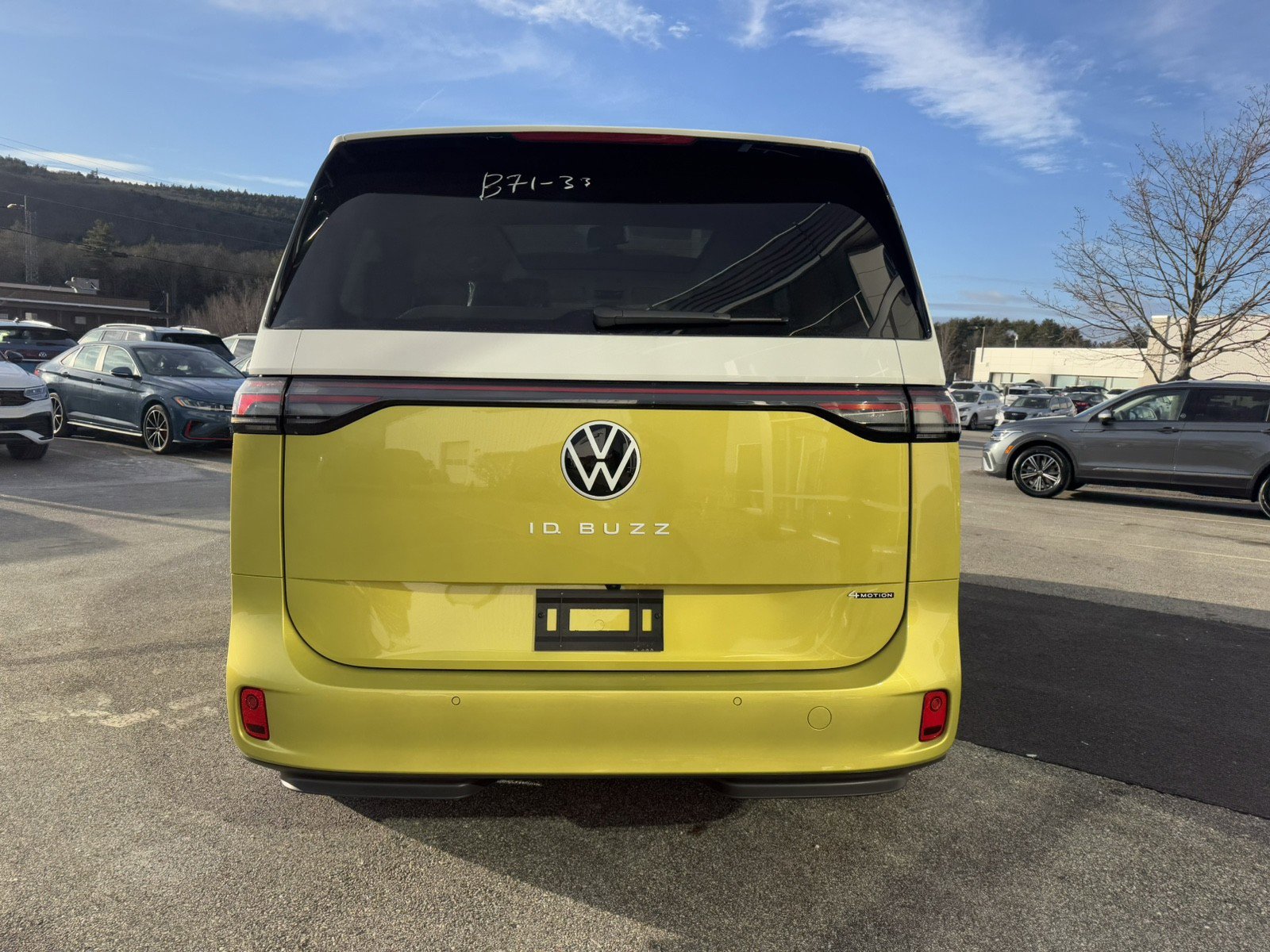 New 2025 Volkswagen ID. Buzz 1st Edition image 6