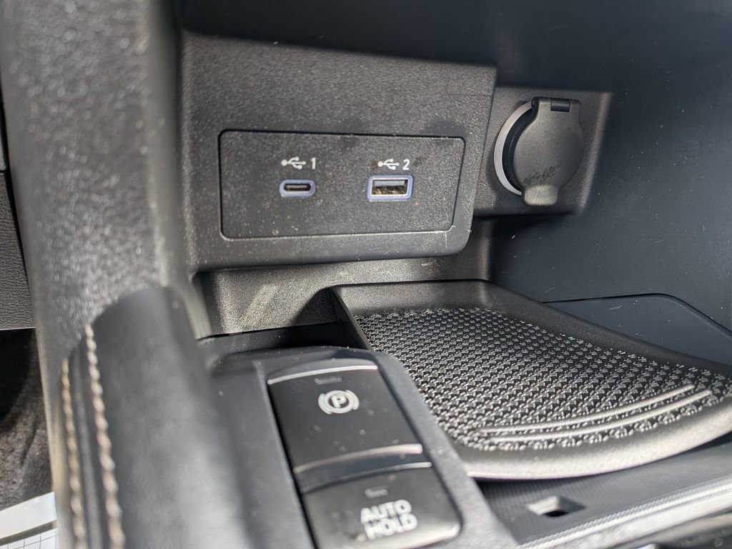 Used 2024 Nissan Kicks SV image 17