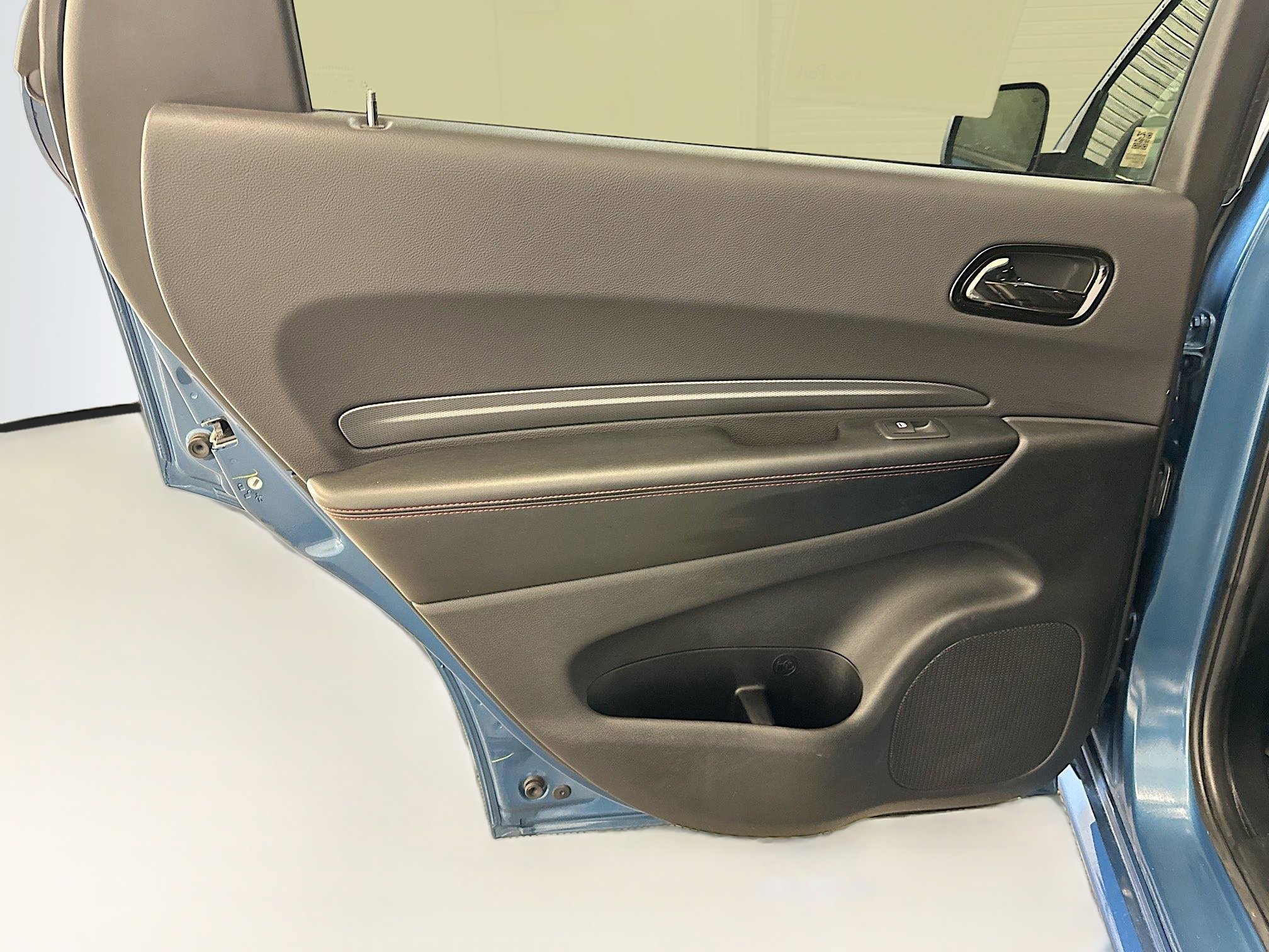 Used 2025 Dodge Durango GT image 28