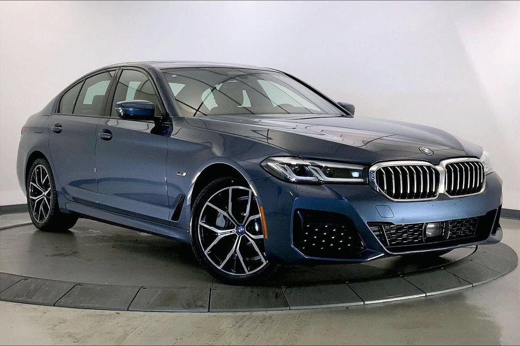 Used 2023 BMW 530e xDrive w/ Executive Package AWD/4WD image 33
