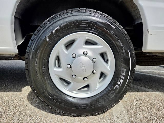 Used 2014 Ford E-350 and Econoline 350 XL w/ Power Windows & Locks Group RWD image 23